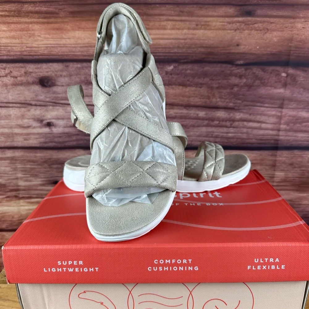 NIB Easy Spirit women’s sandals size 10M - Picture 1 of 6